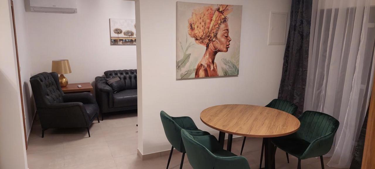 Holiday Apartments Cecilija Supetarska Draga Ngoại thất bức ảnh