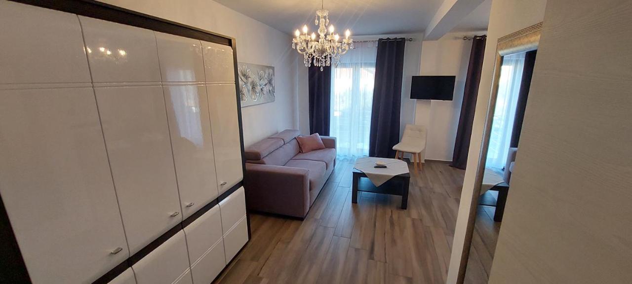 Holiday Apartments Cecilija Supetarska Draga Ngoại thất bức ảnh